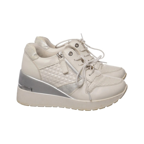 Active fashion - active,